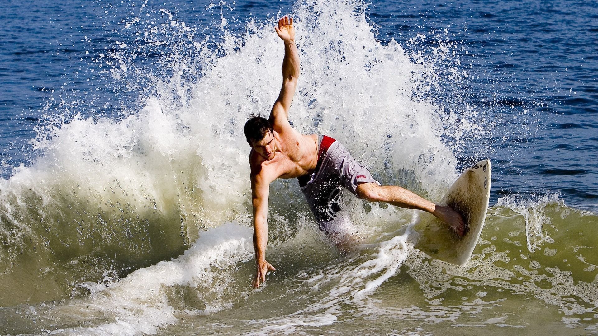 后程冲刺能力明显增强，后面冲刺成语叫什么