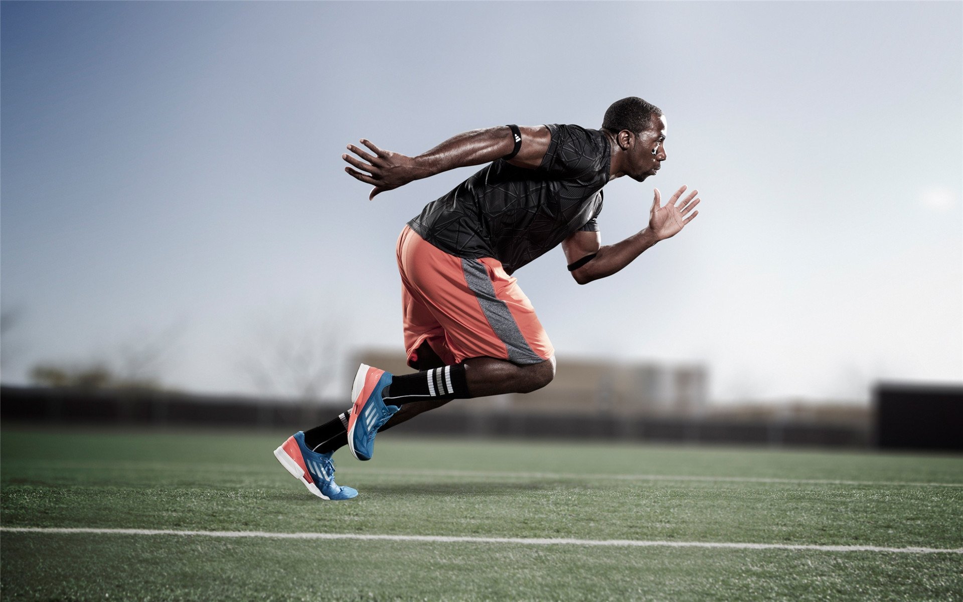 有资格签4年2.29亿!名记:特雷·杨与老鹰提前续约谈判无进展,特雷杨会离开老鹰吗